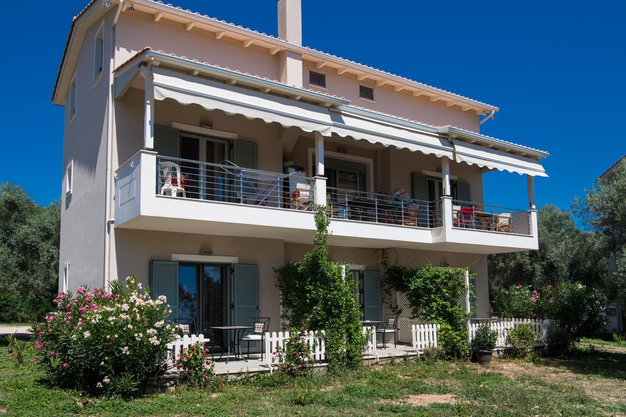 Summer Dream Lefkas Aparthotel Apolpaina Exterior photo